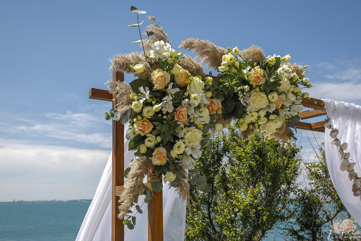 Сватби на морето, сватбени украси, сватби в Бургас, сватби по Черноморието, 2021 Сватби на морето, сватбени украси, сватби в Бургас, сватби по Черноморието, 2021