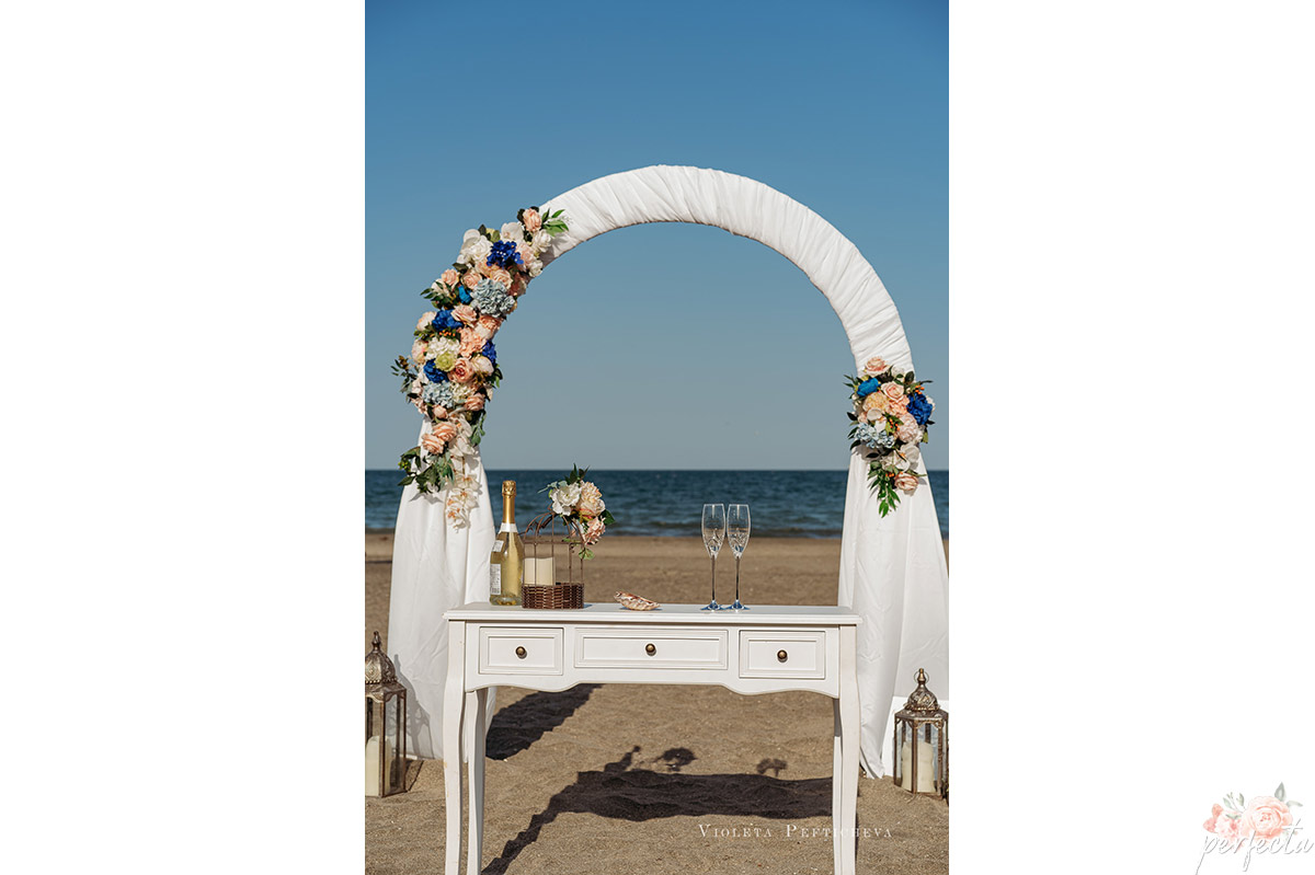Сватби на морето, сватбени украси, сватби в Бургас, сватби по Черноморието, Бургас, 2023